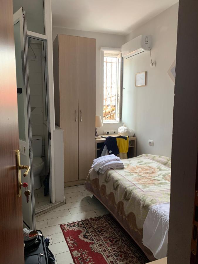 Guest House De Rada 地拉那 外观 照片