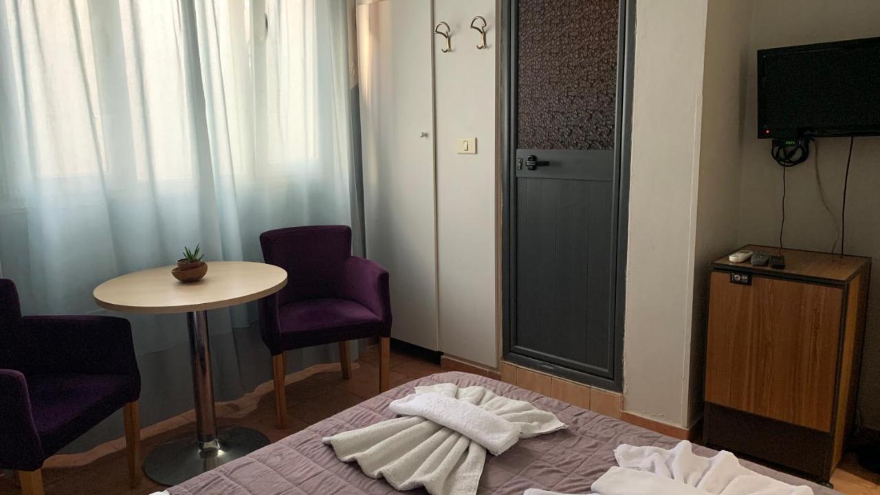 Guest House De Rada 地拉那 外观 照片