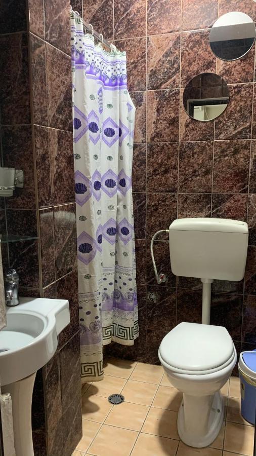 Guest House De Rada 地拉那 外观 照片