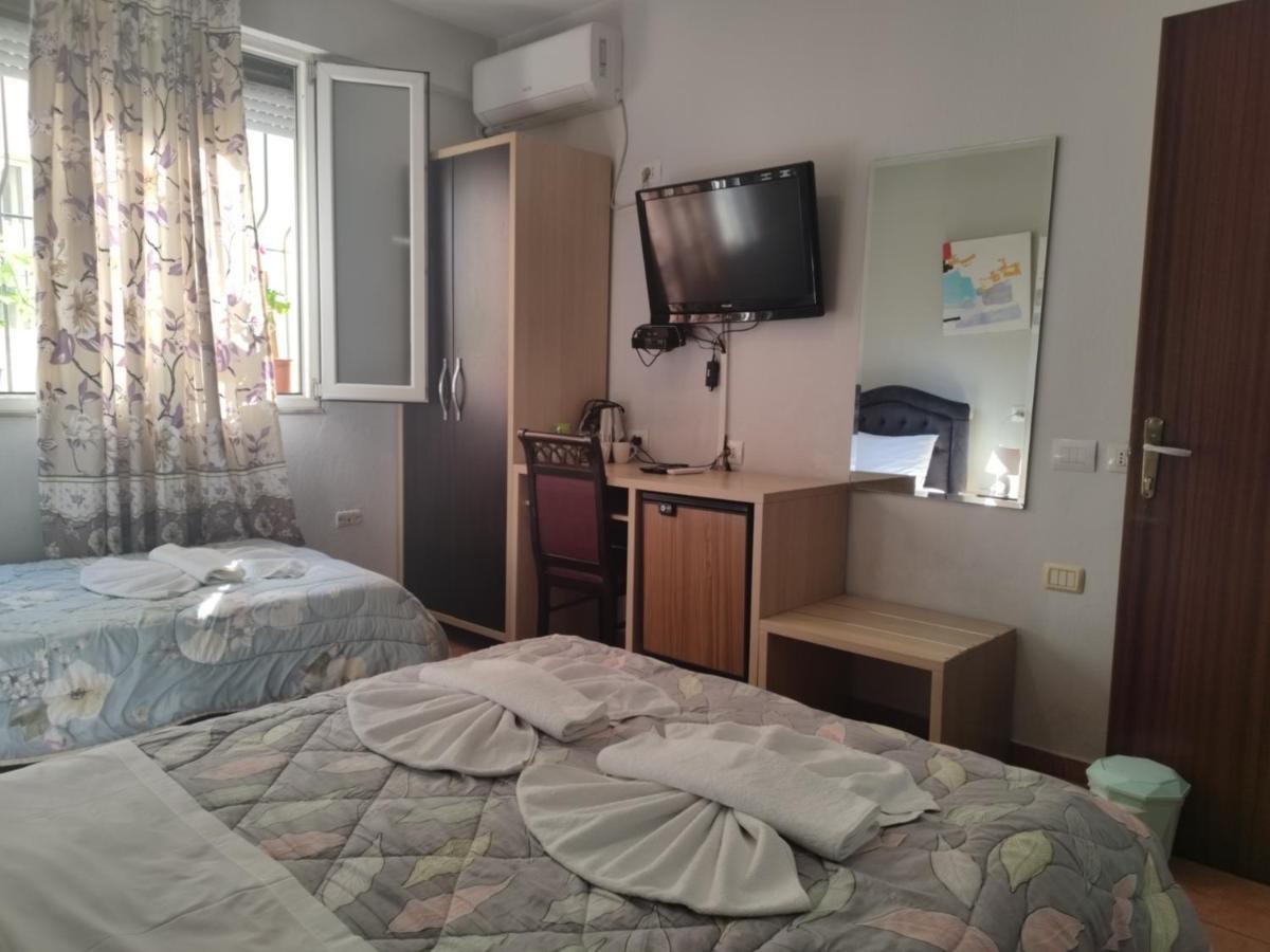 Guest House De Rada 地拉那 外观 照片